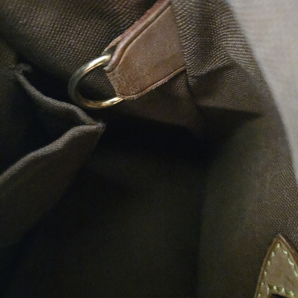 Louis Vuitton Batignolles Horizontal Monogram Tote/Shoulder Bag - Picture 14 of 16